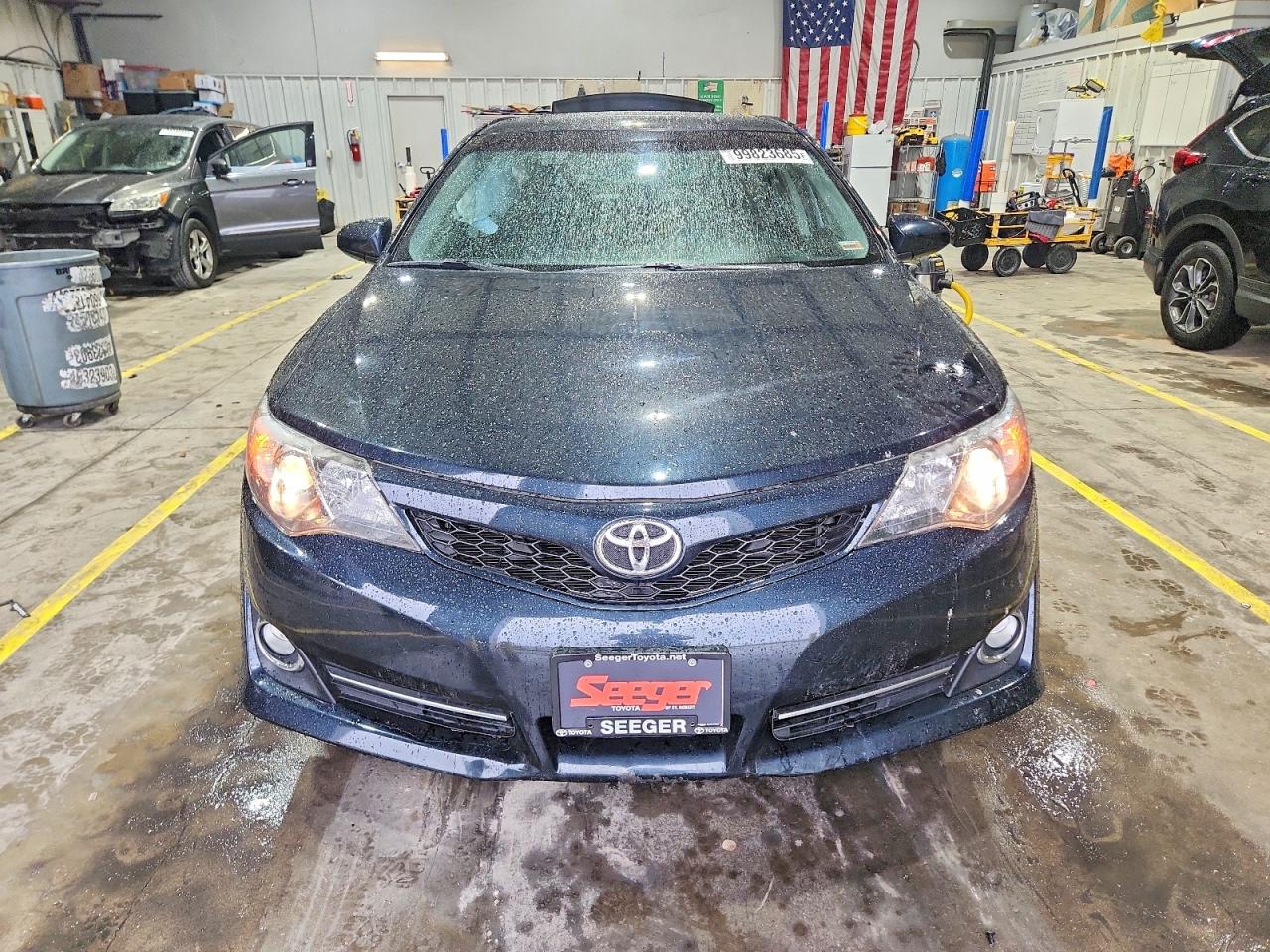 2013 TOYOTA CAMRY L photo 13