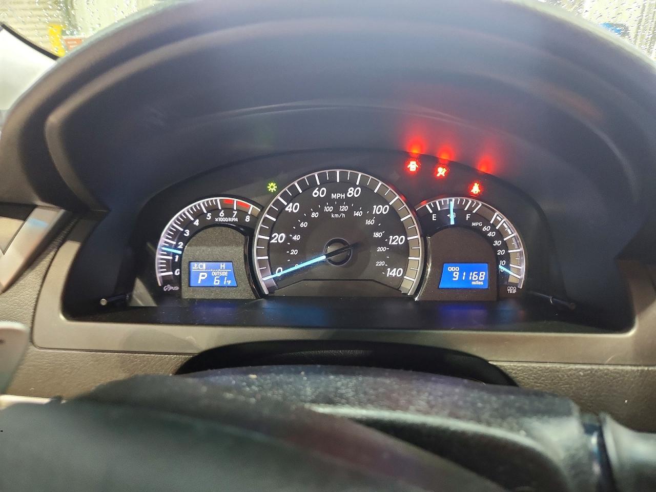 2013 TOYOTA CAMRY L photo 25