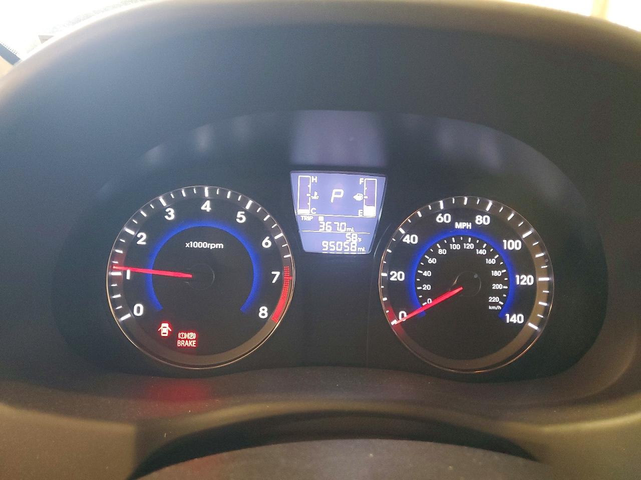 2016 HYUNDAI ACCENT SE photo 9