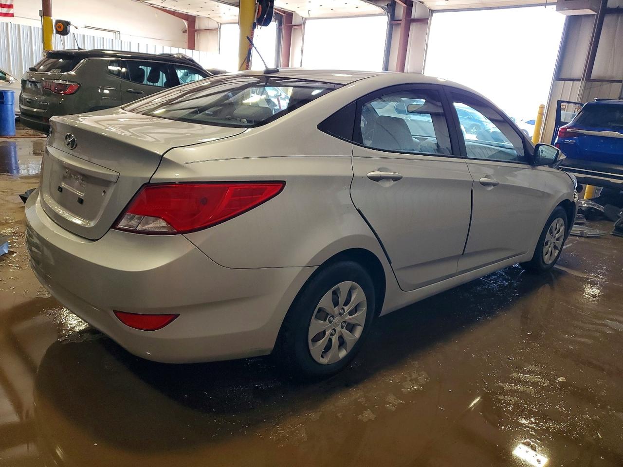 2016 HYUNDAI ACCENT SE photo 3