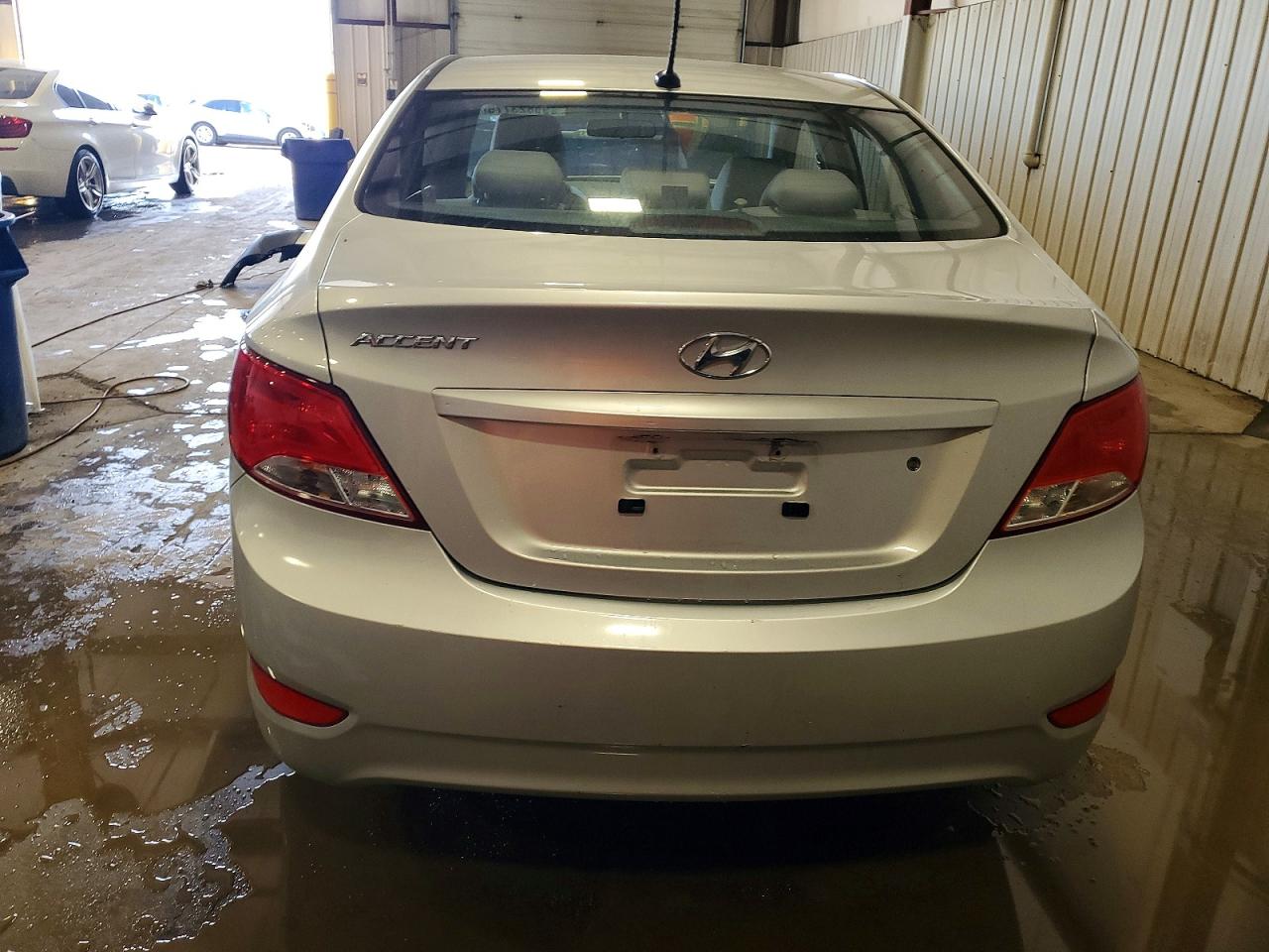 2016 HYUNDAI ACCENT SE photo 6