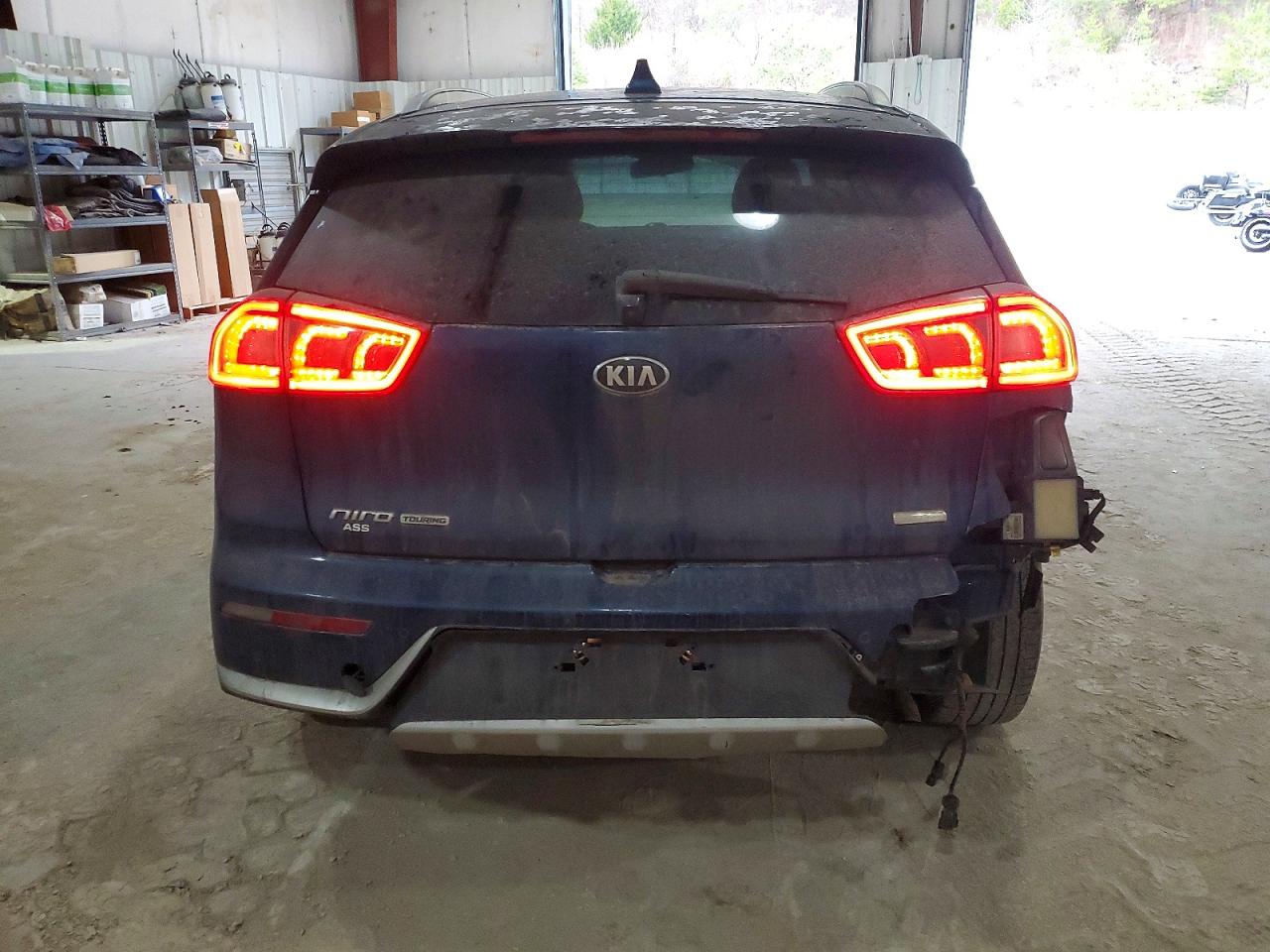 2017 KIA NIRO EX TOURING photo 6
