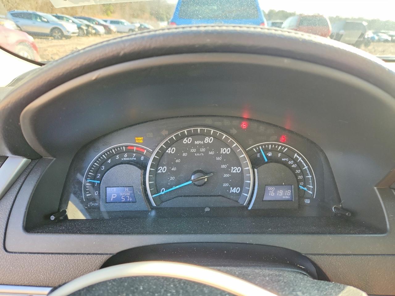 2012 TOYOTA CAMRY LE photo 9