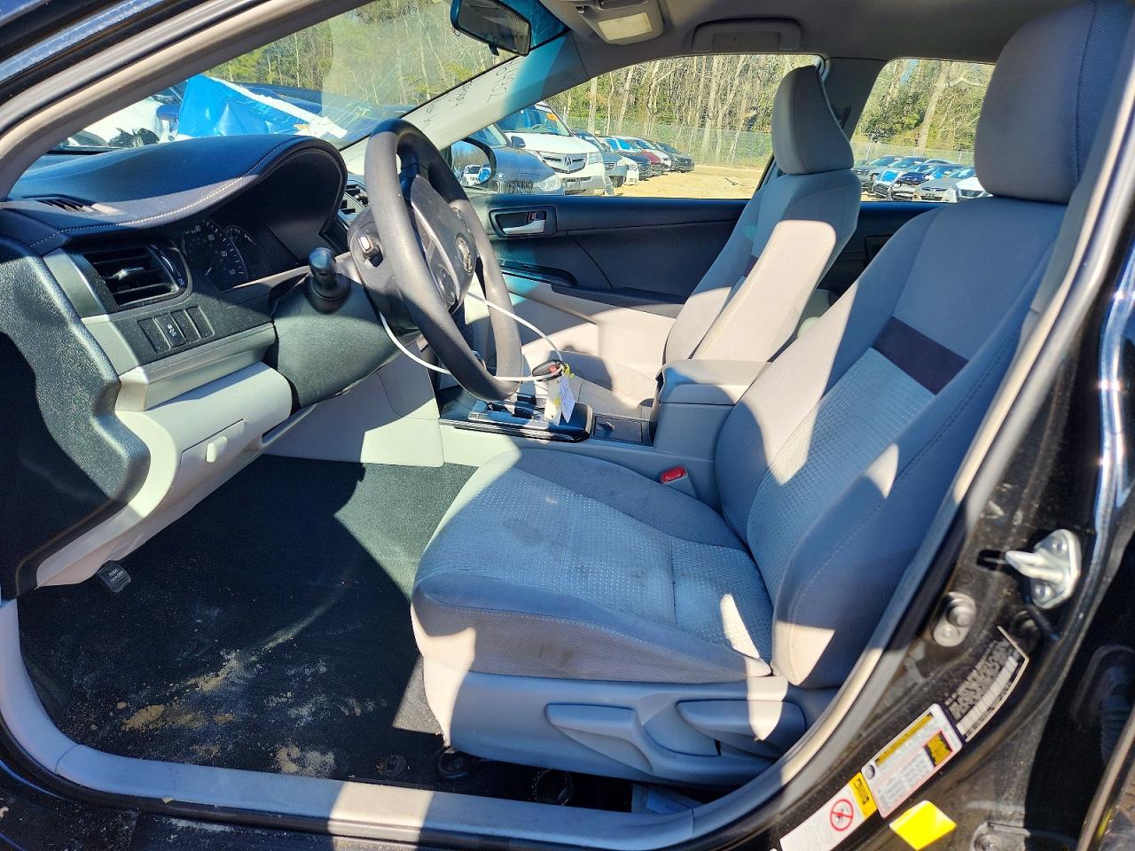2012 TOYOTA CAMRY LE photo 7