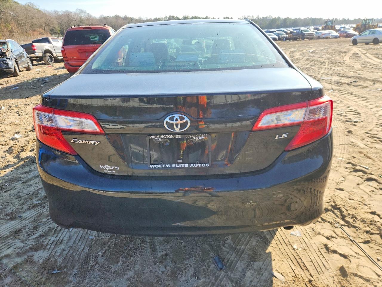 2012 TOYOTA CAMRY LE photo 6