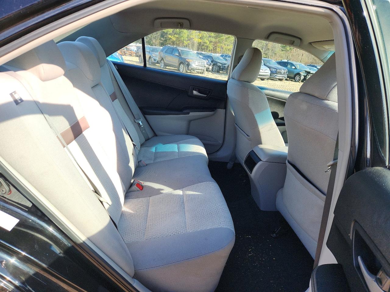 2012 TOYOTA CAMRY LE photo 10