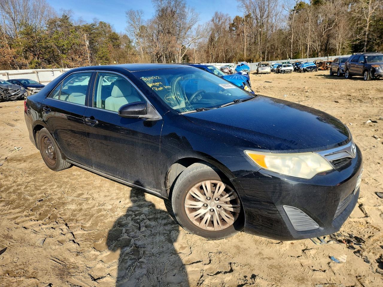 2012 TOYOTA CAMRY LE photo 4