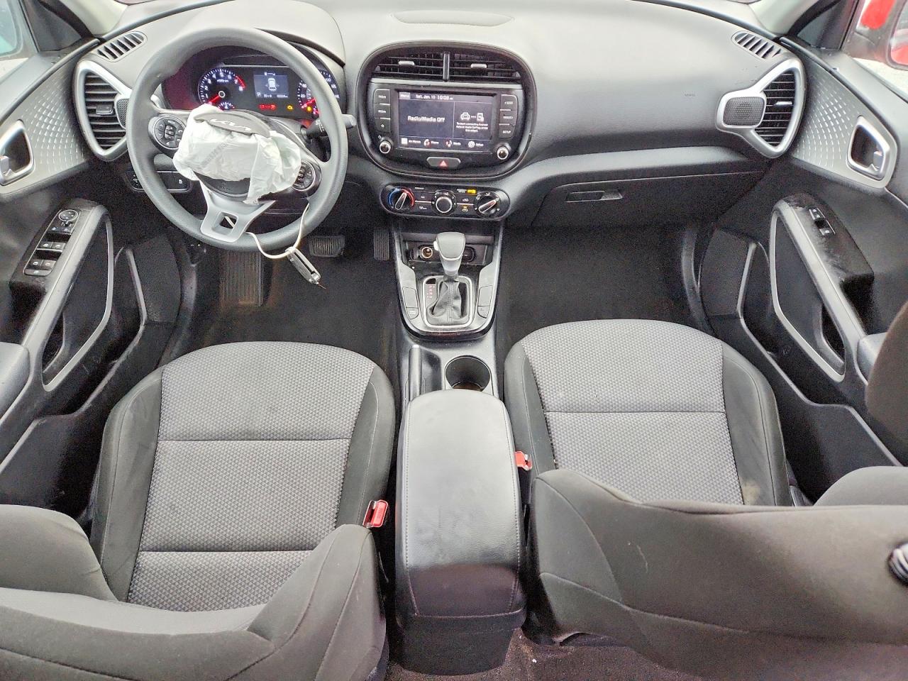 2022 KIA SOUL LX photo 8