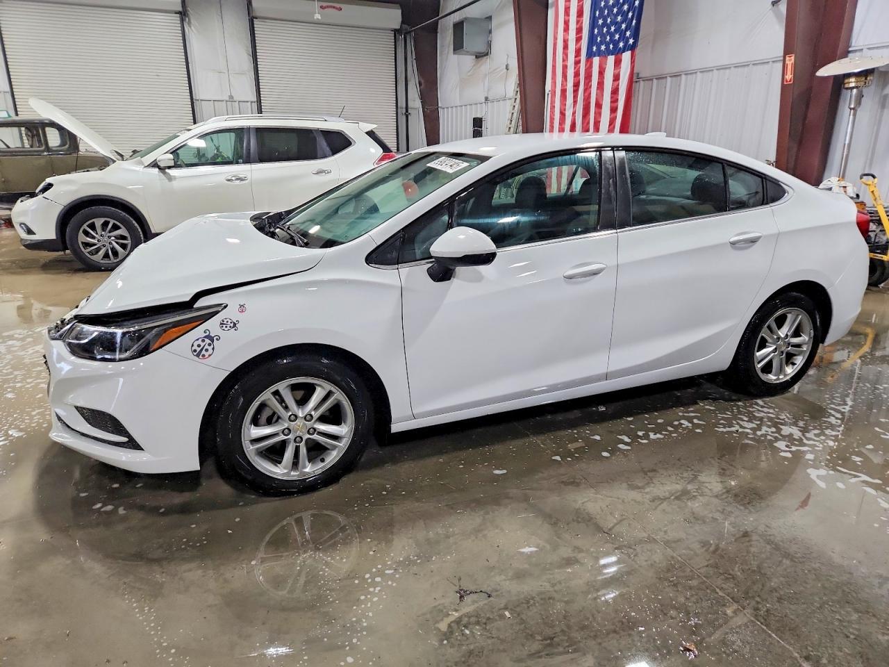 2017 CHEVROLET CRUZE