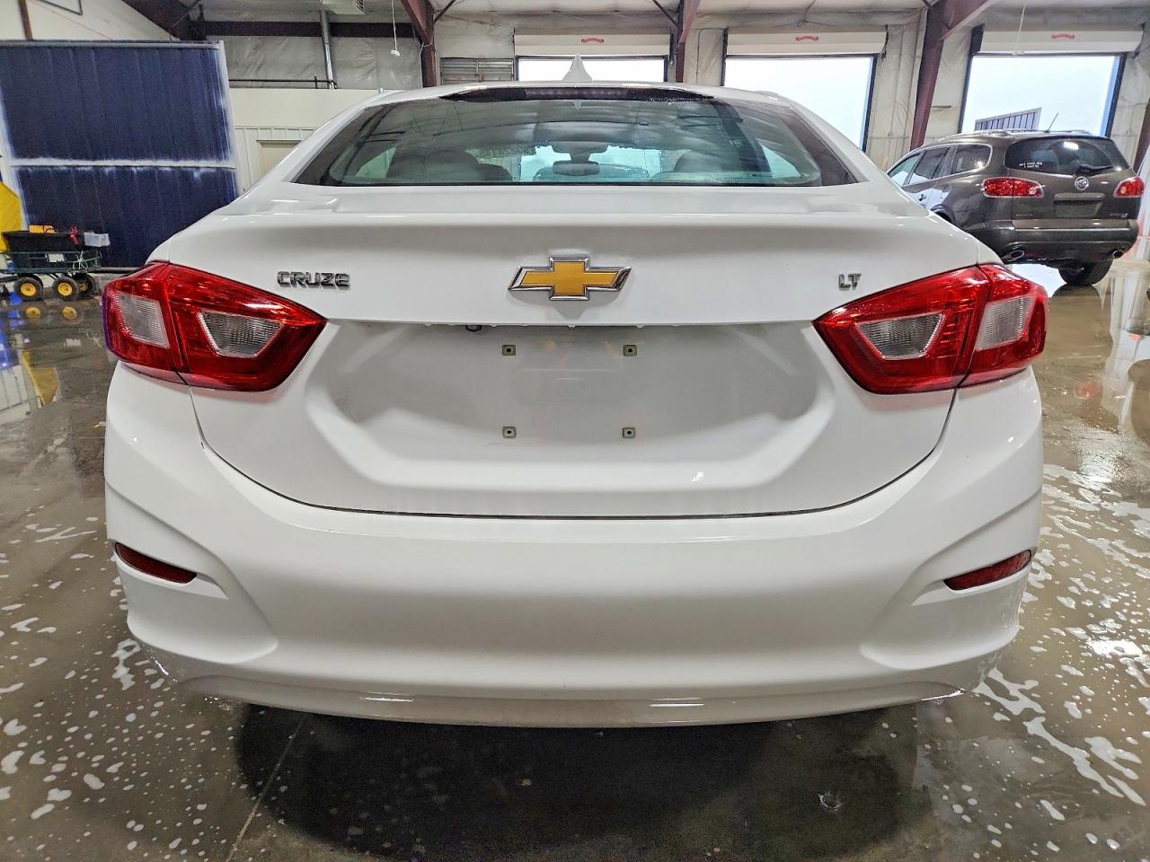 2017 CHEVROLET CRUZE LT photo 6