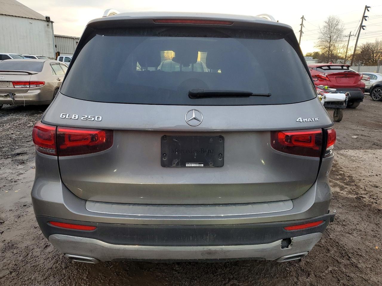 2021 MERCEDES-BENZ GLB 250 4MATIC photo 6