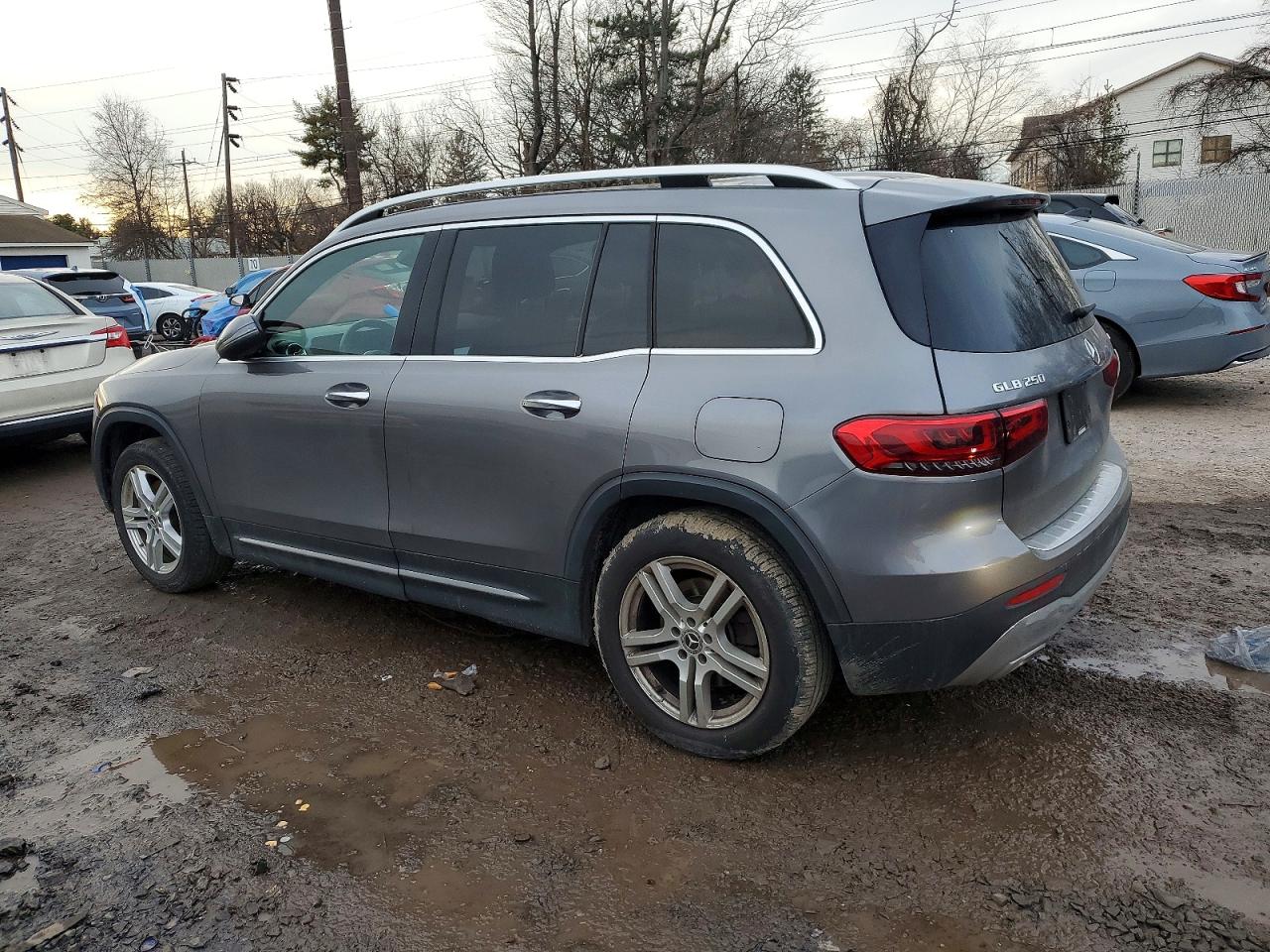 2021 MERCEDES-BENZ GLB 250 4MATIC photo 2