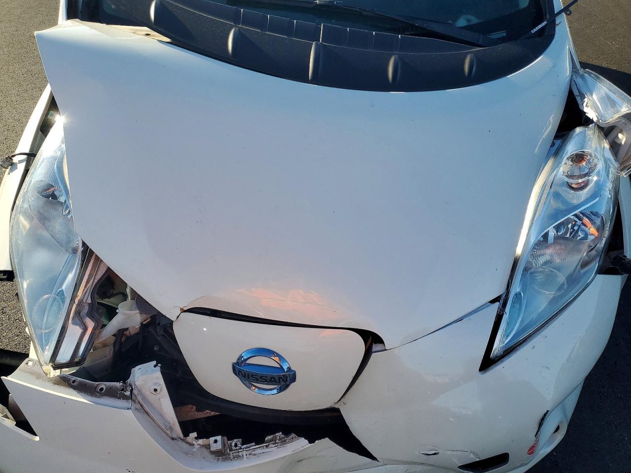 2016 NISSAN LEAF SV photo 21