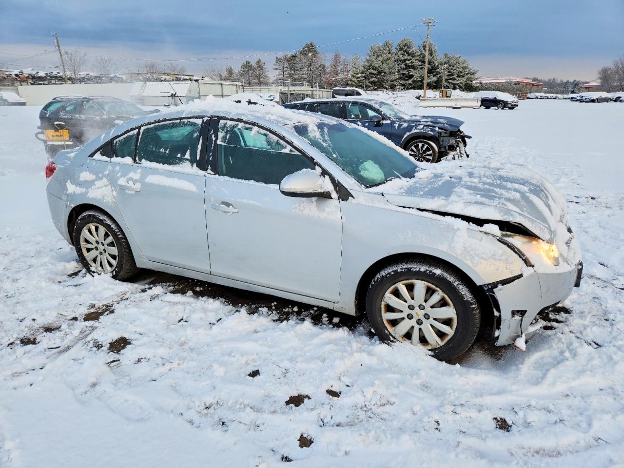 2011 CHEVROLET CRUZE LT photo 4