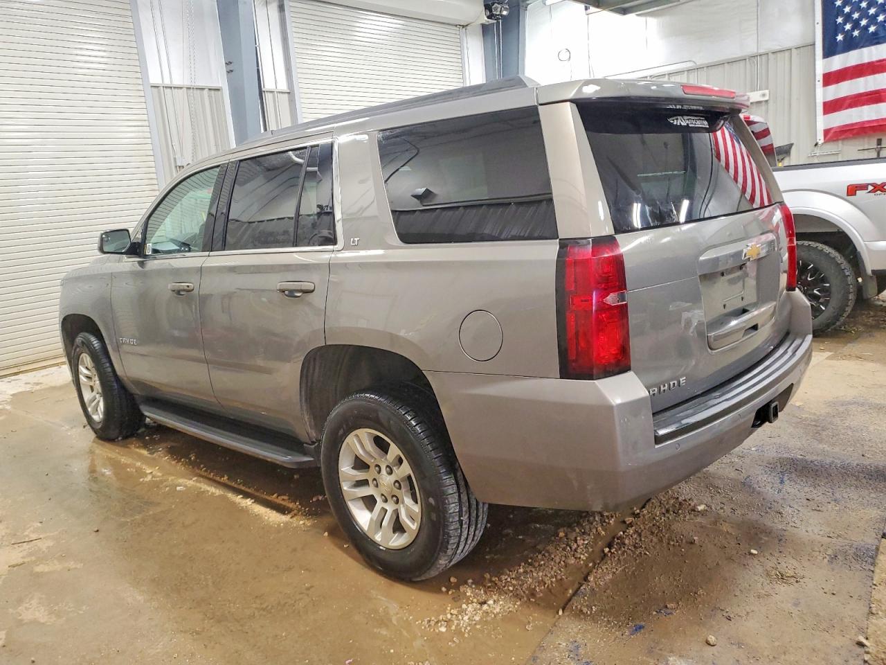 2017 CHEVROLET TAHOE K1500 LT photo 2