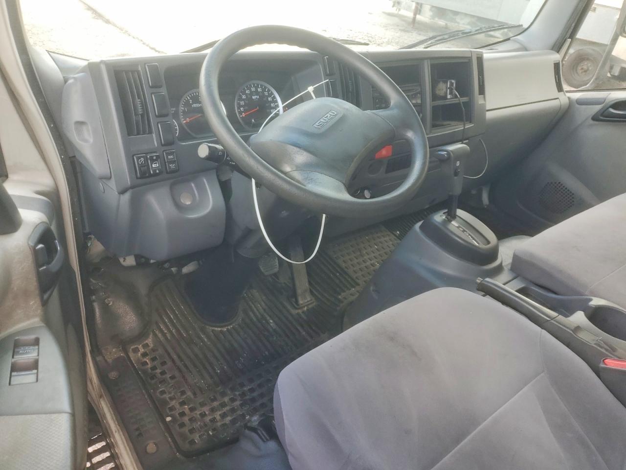 2016 ISUZU NPR - SEMI TRUCK photo 8