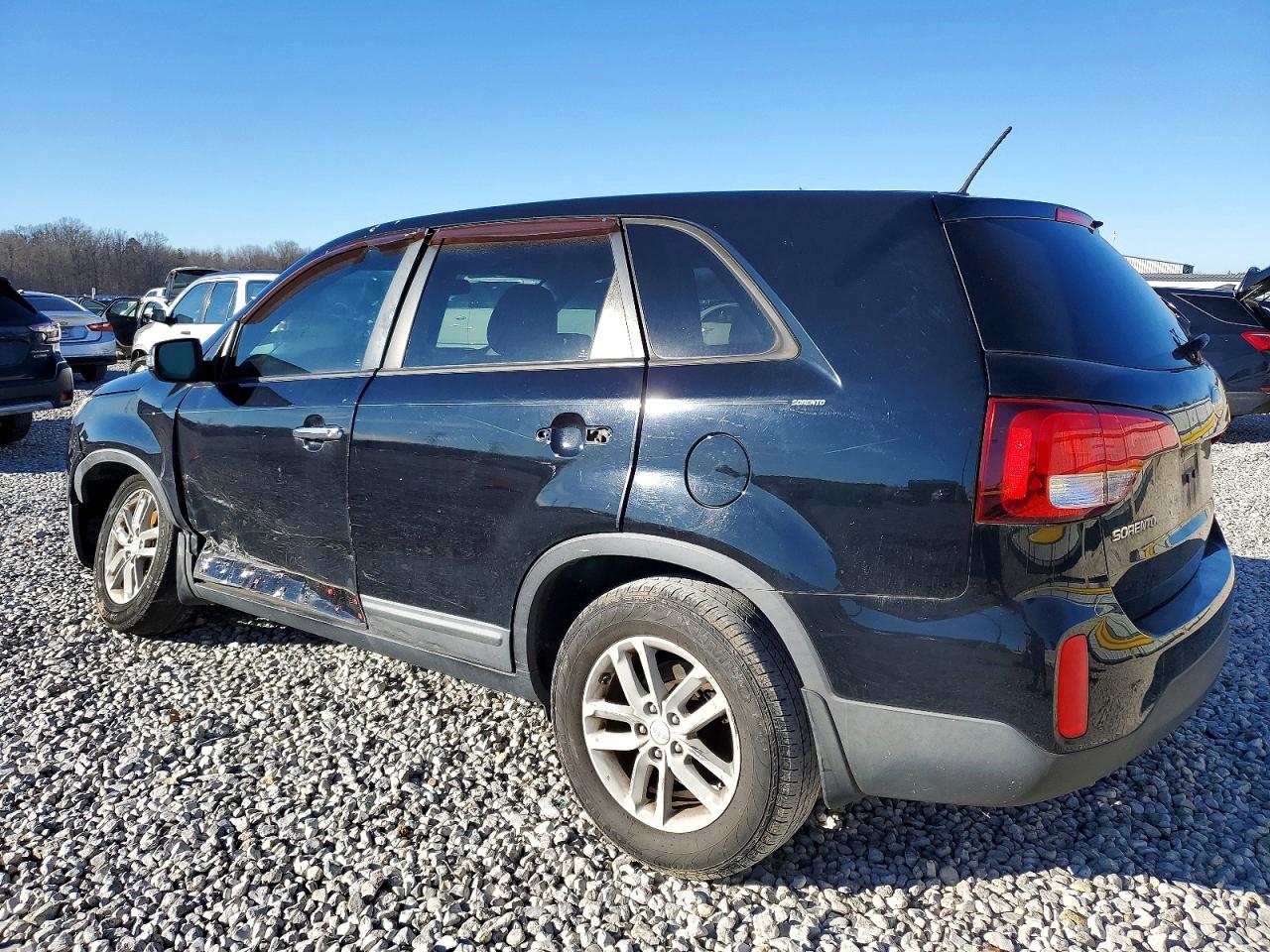 2015 KIA SORENTO LX photo 2