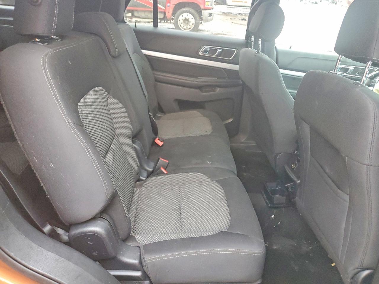 2017 FORD EXPLORER XLT photo 10