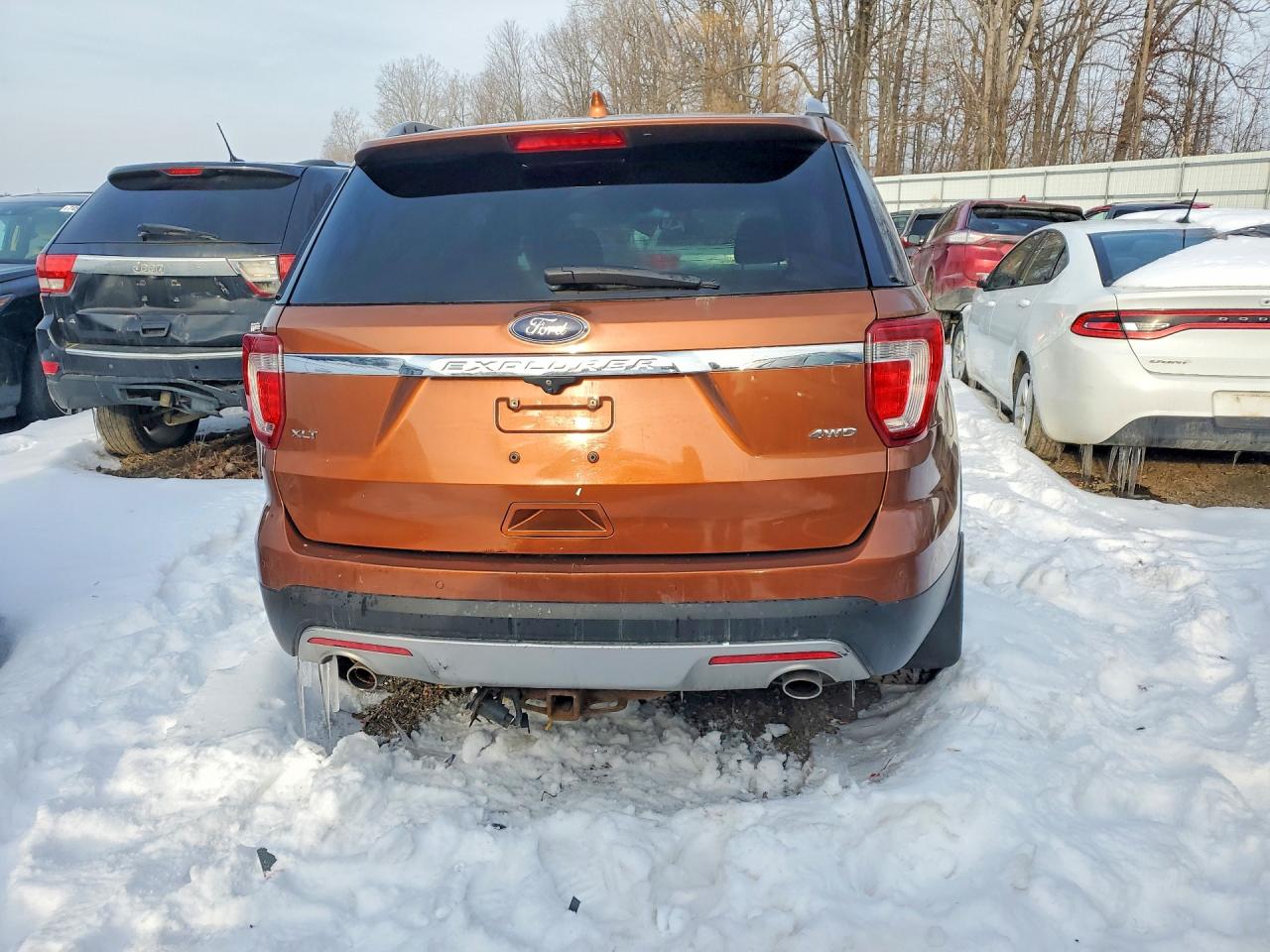2017 FORD EXPLORER XLT photo 6
