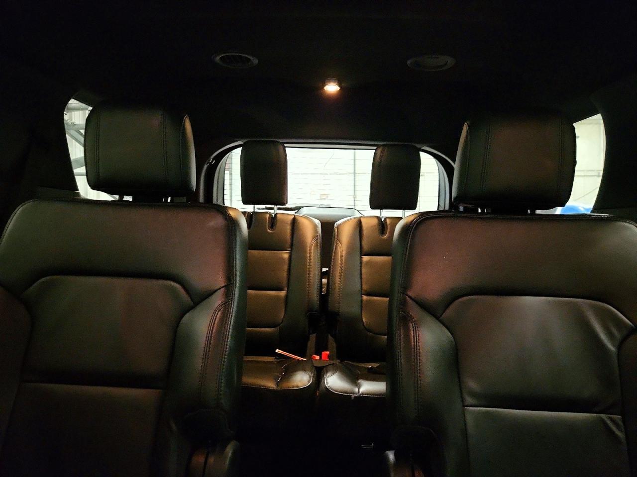 2018 FORD EXPLORER XLT photo 10