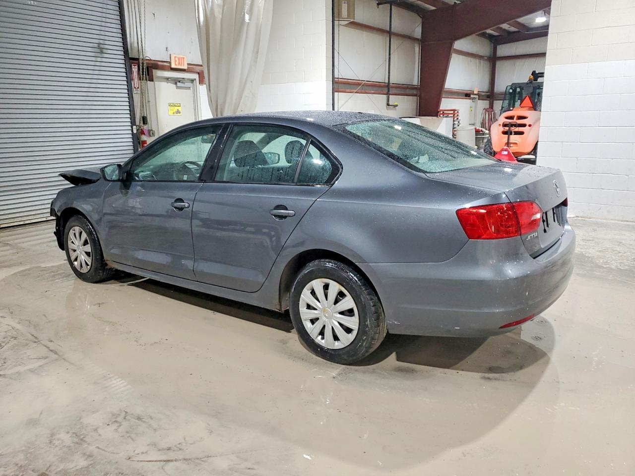 2011 VOLKSWAGEN JETTA BASE photo 2