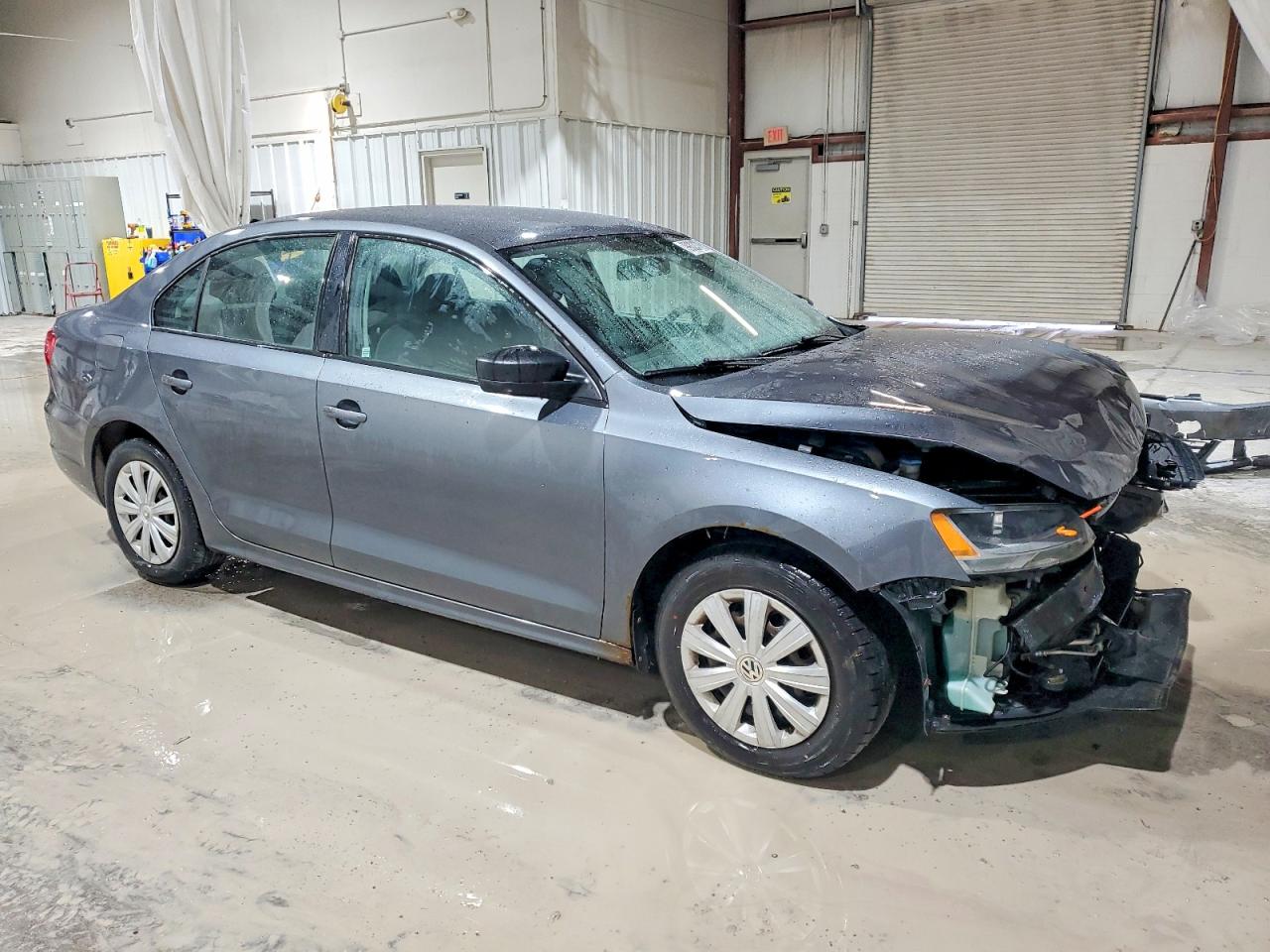 2011 VOLKSWAGEN JETTA BASE photo 4