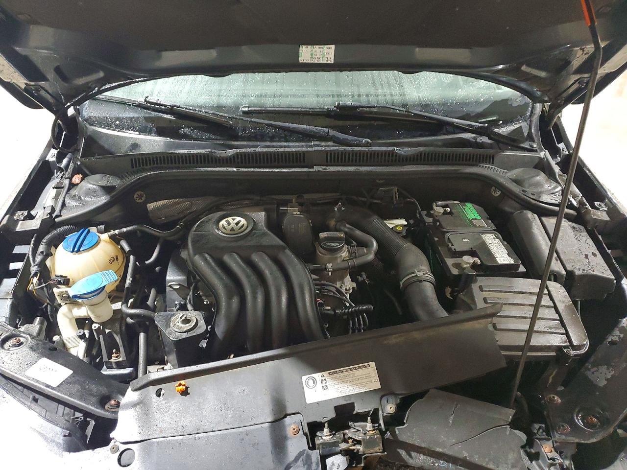 2011 VOLKSWAGEN JETTA BASE photo 11