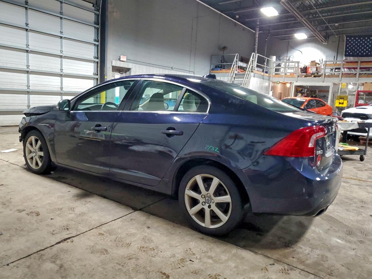 2016 VOLVO S60 PREMIER photo 2