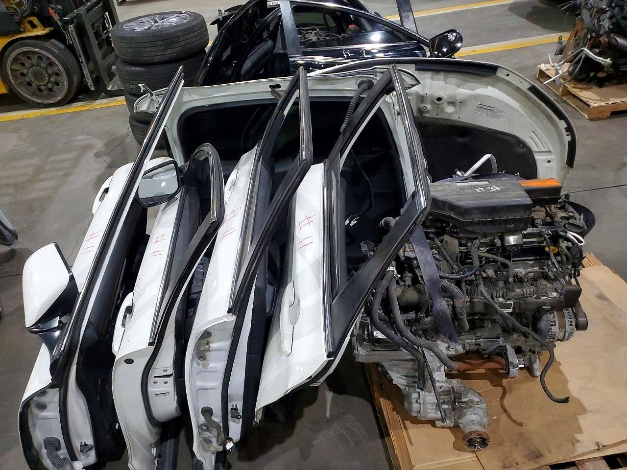 2018 HONDA CR-V EX photo 3