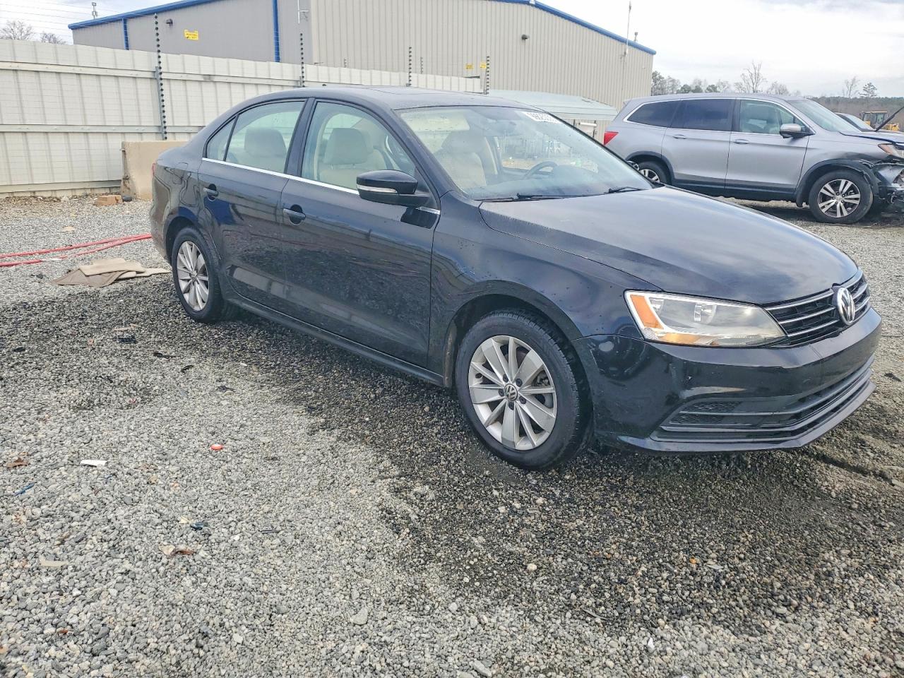 2016 VOLKSWAGEN JETTA SE photo 4
