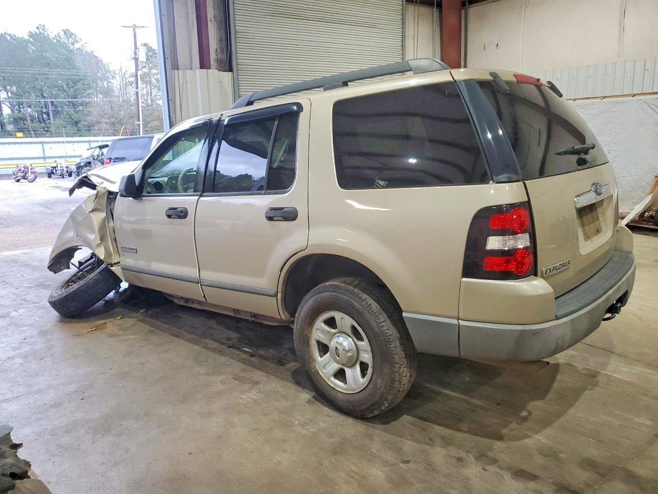 2006 FORD EXPLORER XLS photo 2