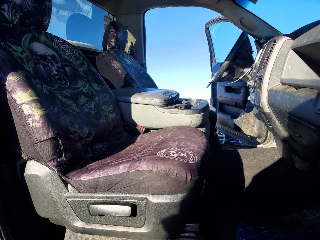 2016 RAM 1500 ST photo 10