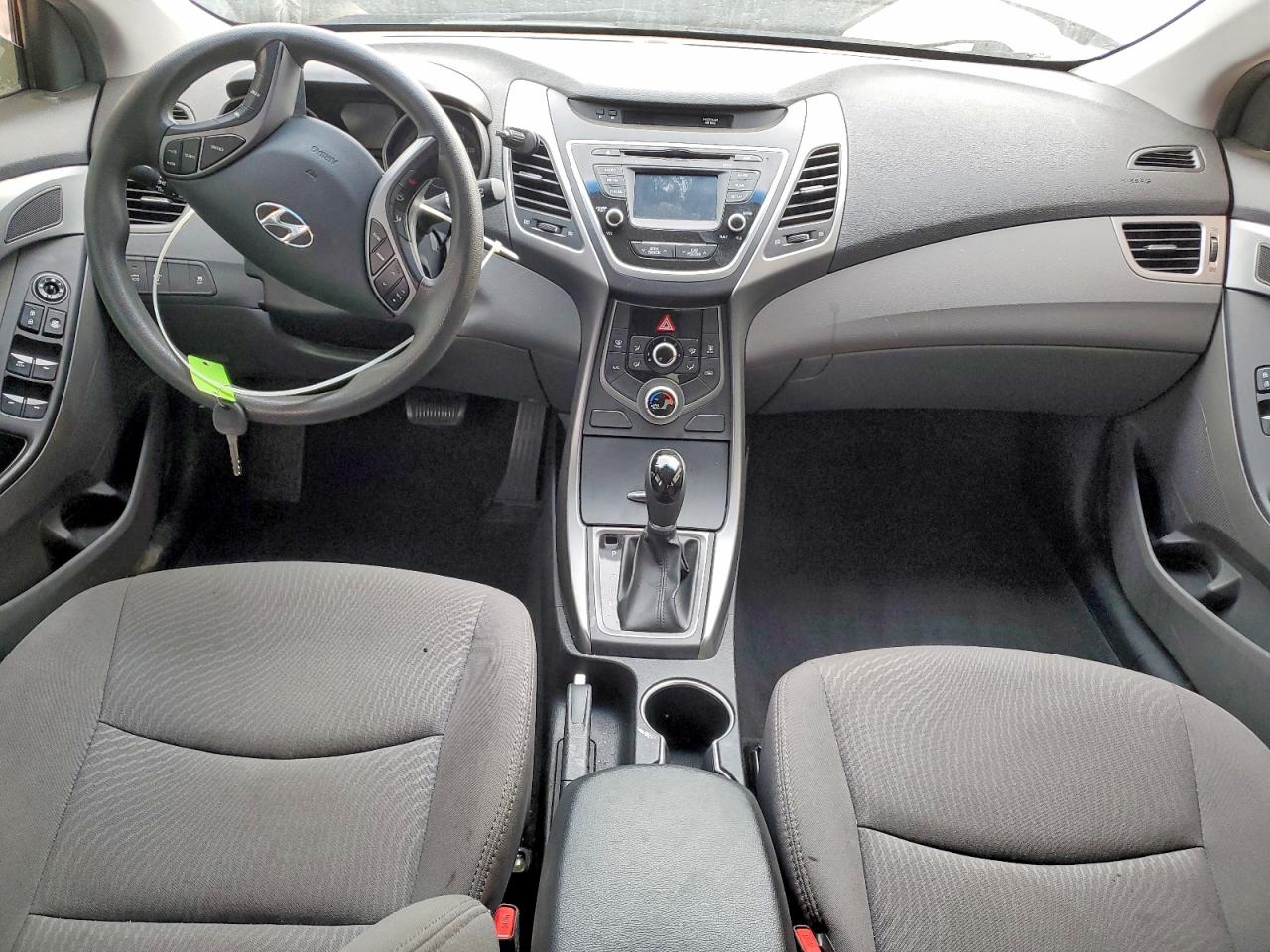 2016 HYUNDAI ELANTRA SE photo 8