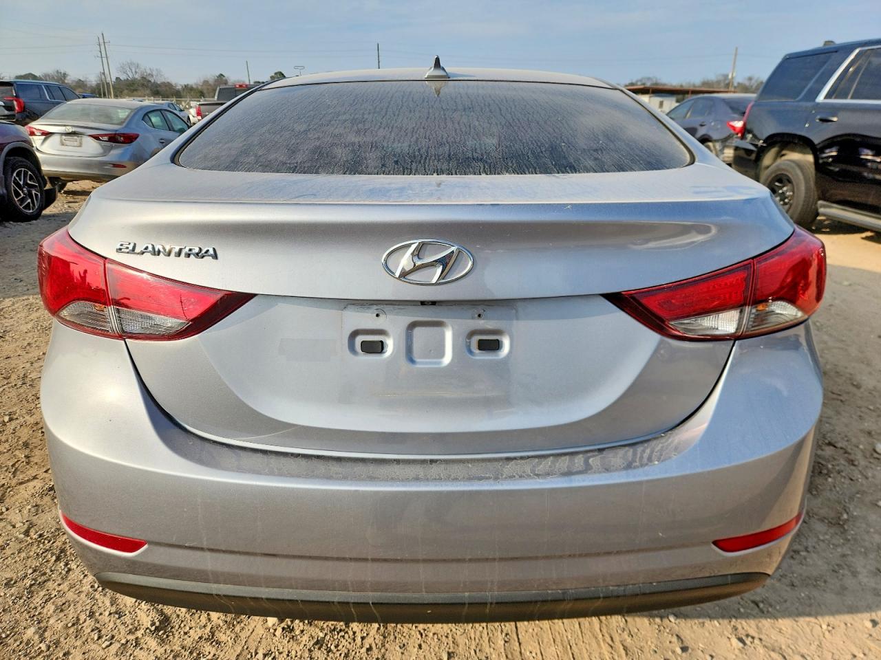 2016 HYUNDAI ELANTRA SE photo 6