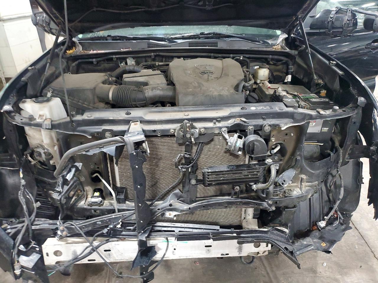 2017 TOYOTA TACOMA DOUBLE CAB photo 11