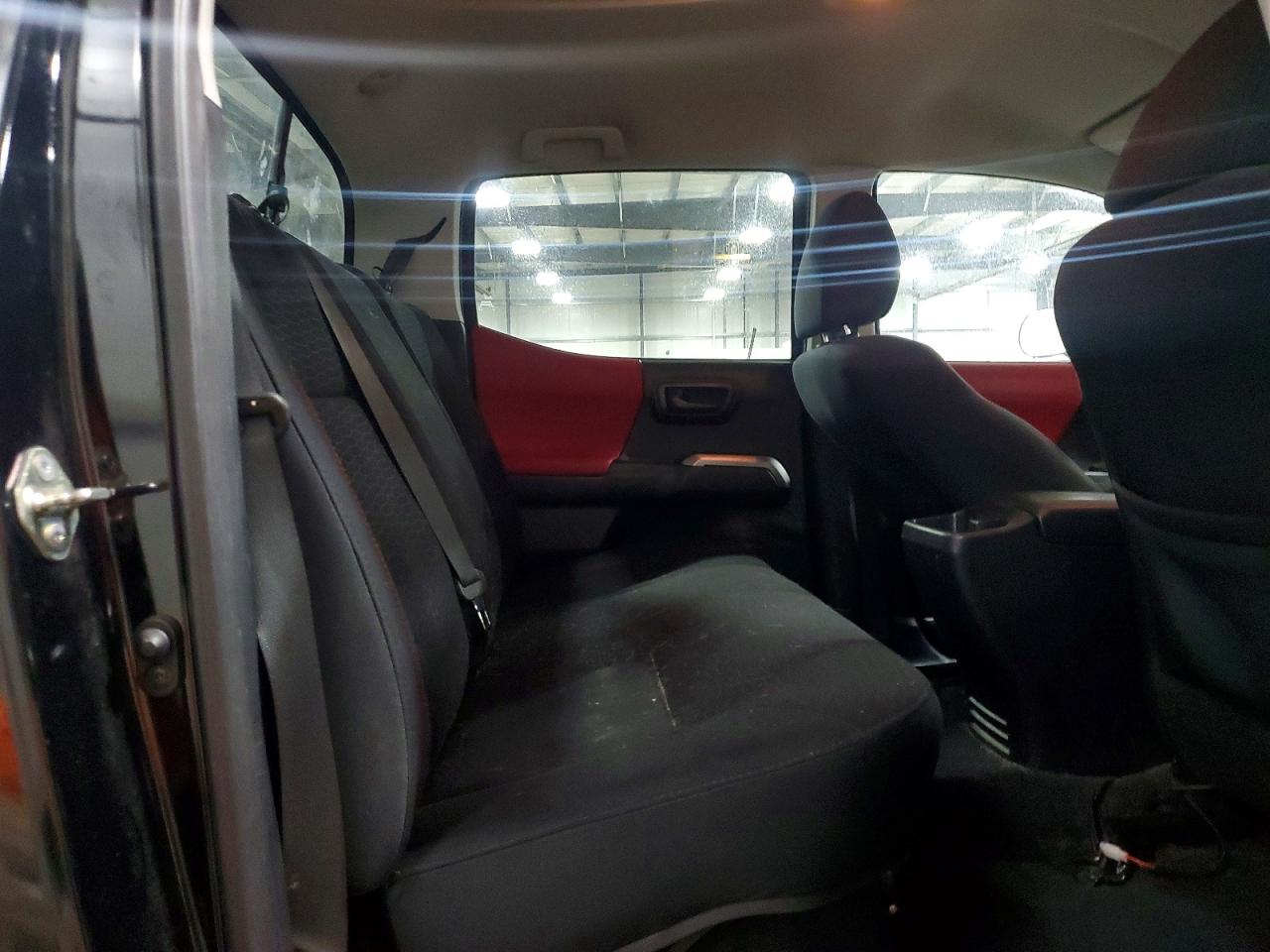 2017 TOYOTA TACOMA DOUBLE CAB photo 10