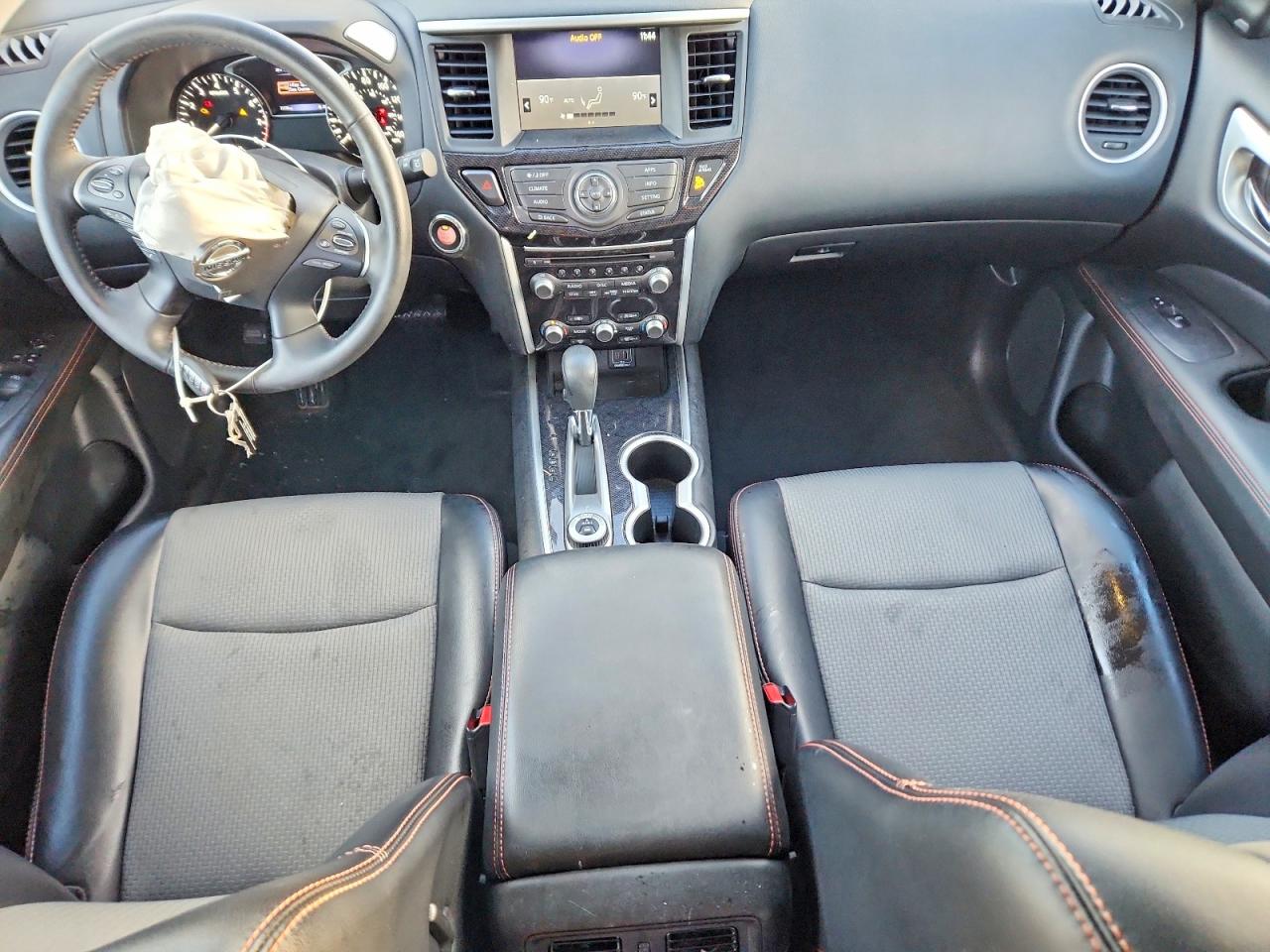 2020 NISSAN PATHFINDER SV photo 22