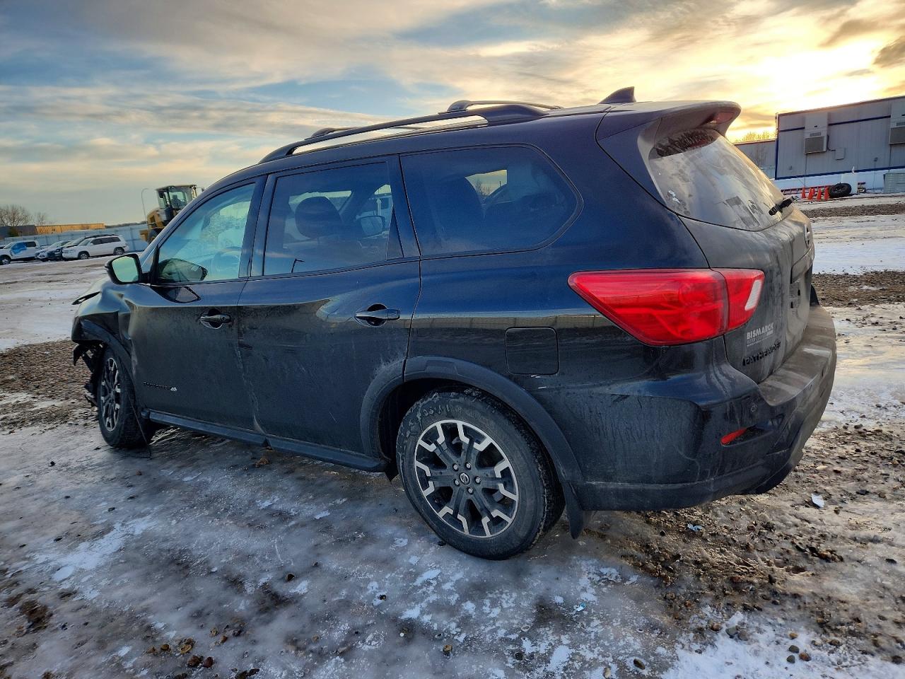 2020 NISSAN PATHFINDER SV photo 4