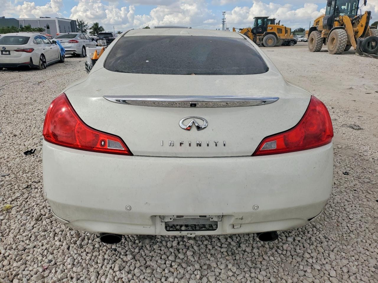 2011 INFINITI G37 COUPE BASE photo 6