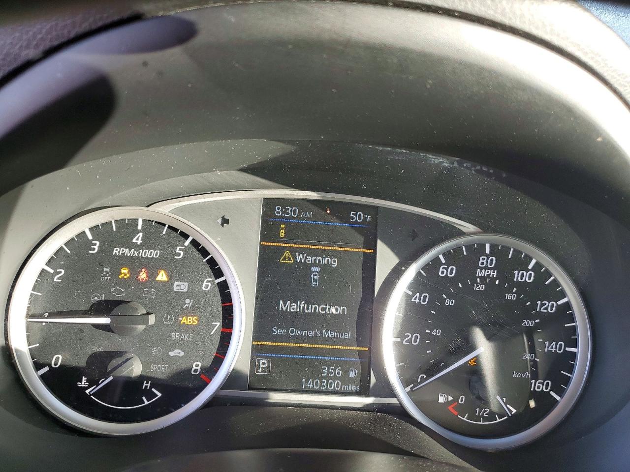 2019 NISSAN SENTRA S photo 9