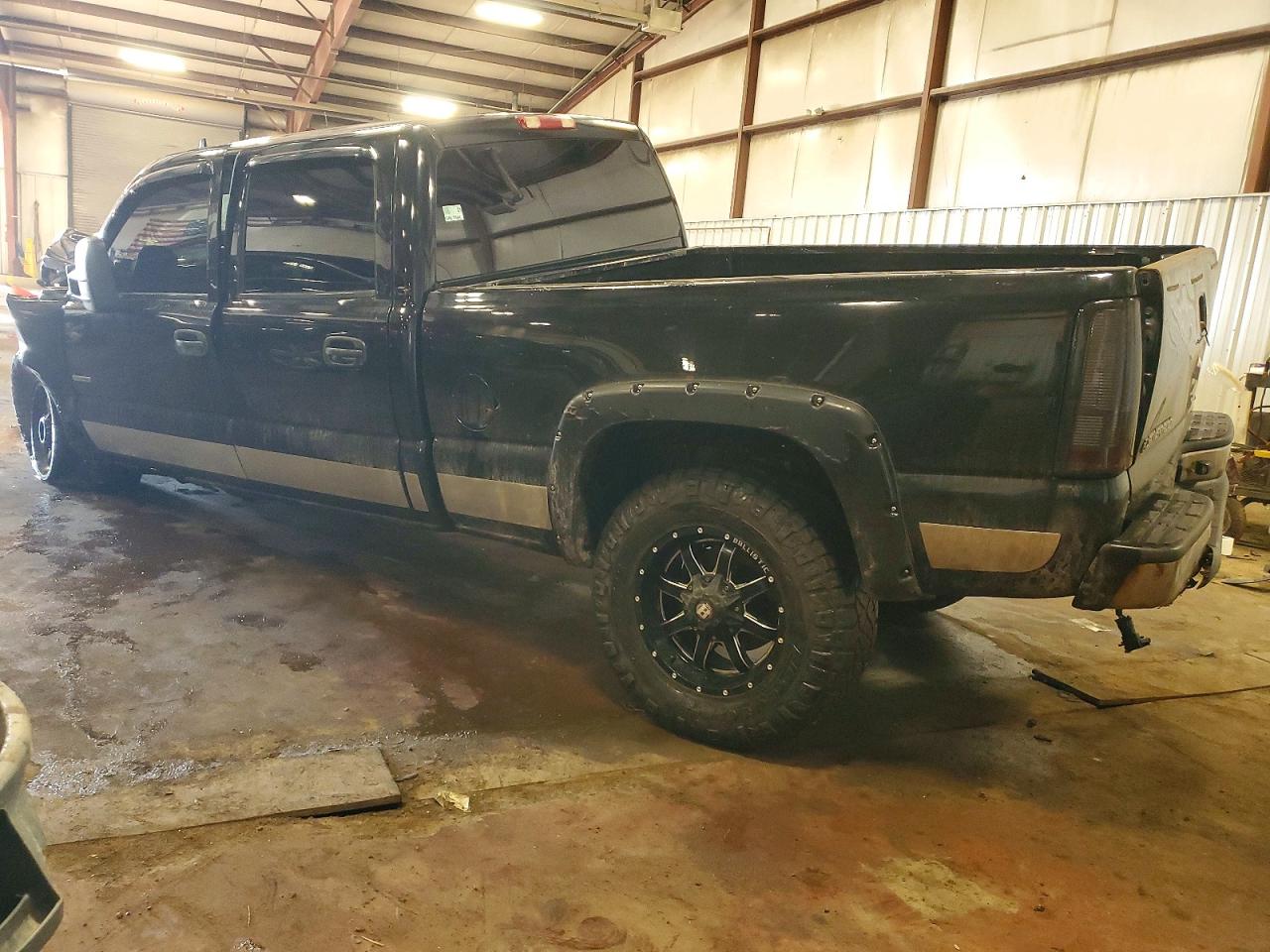 2006 CHEVROLET SILVERADO K2500 HEAVY DUTY photo 2