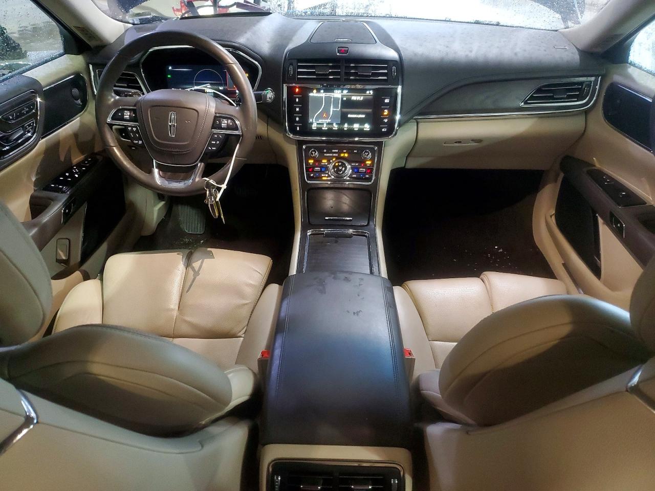 2017 LINCOLN CONTINENTAL RESERVE photo 8