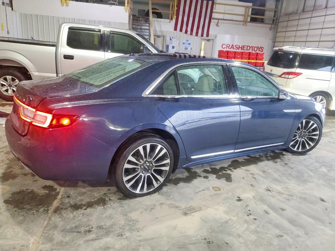 2017 LINCOLN CONTINENTAL RESERVE photo 3