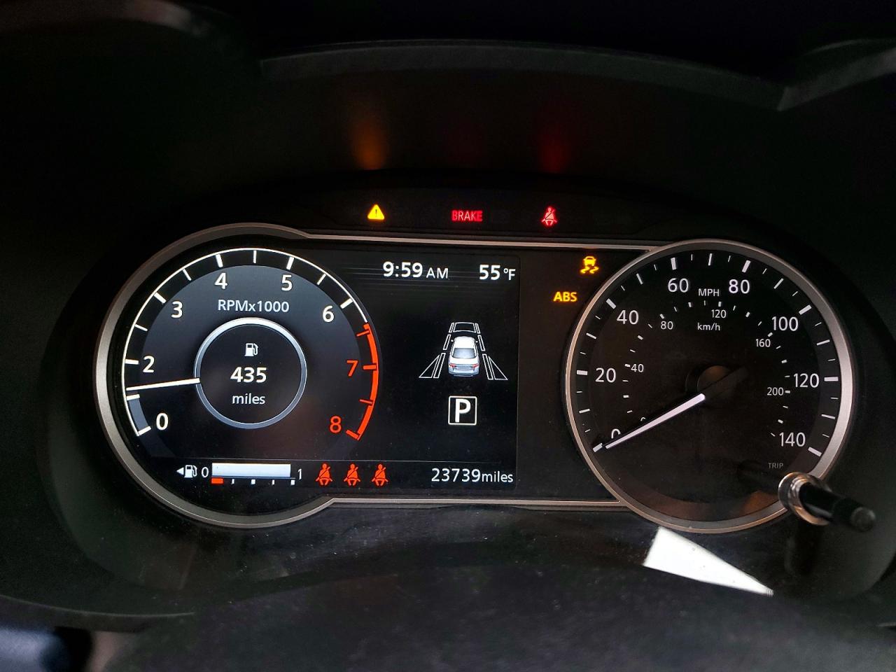 2025 NISSAN VERSA SV photo 9