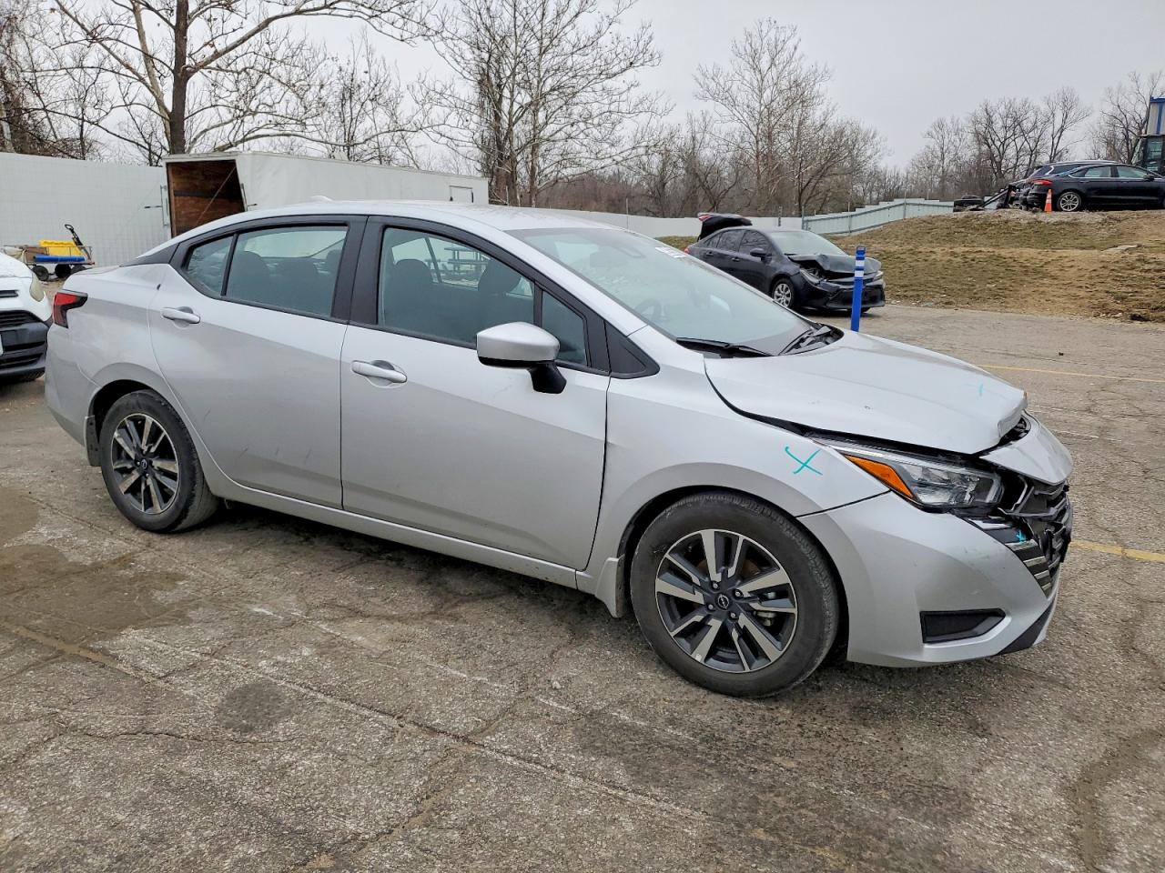 2025 NISSAN VERSA SV photo 4