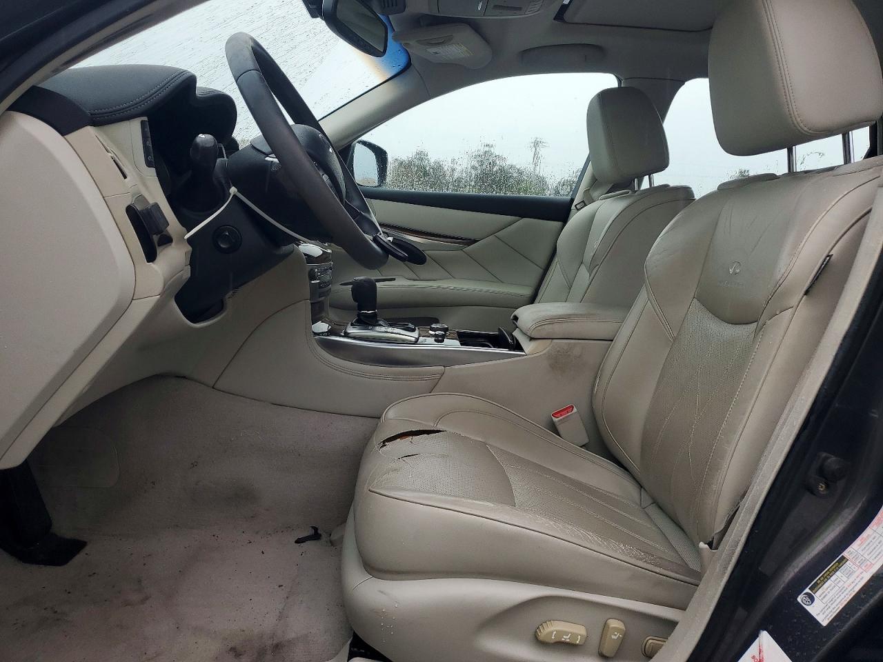 2012 INFINITI M37 photo 7