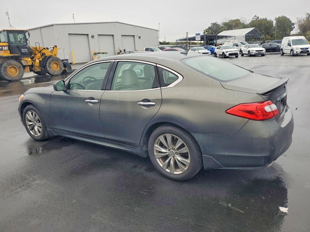 2012 INFINITI M37 photo 2