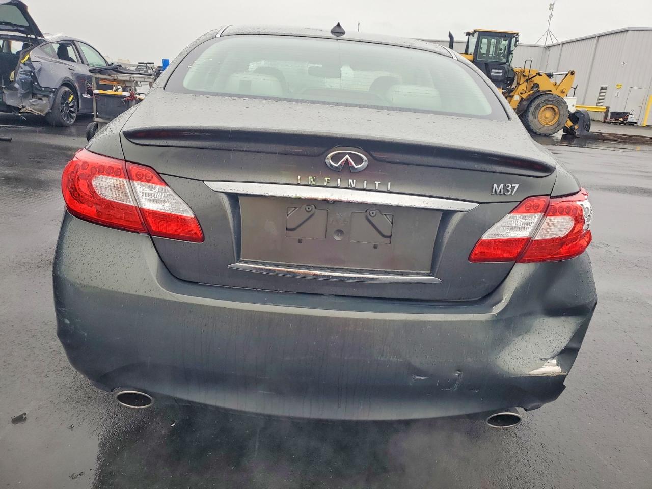 2012 INFINITI M37 photo 6