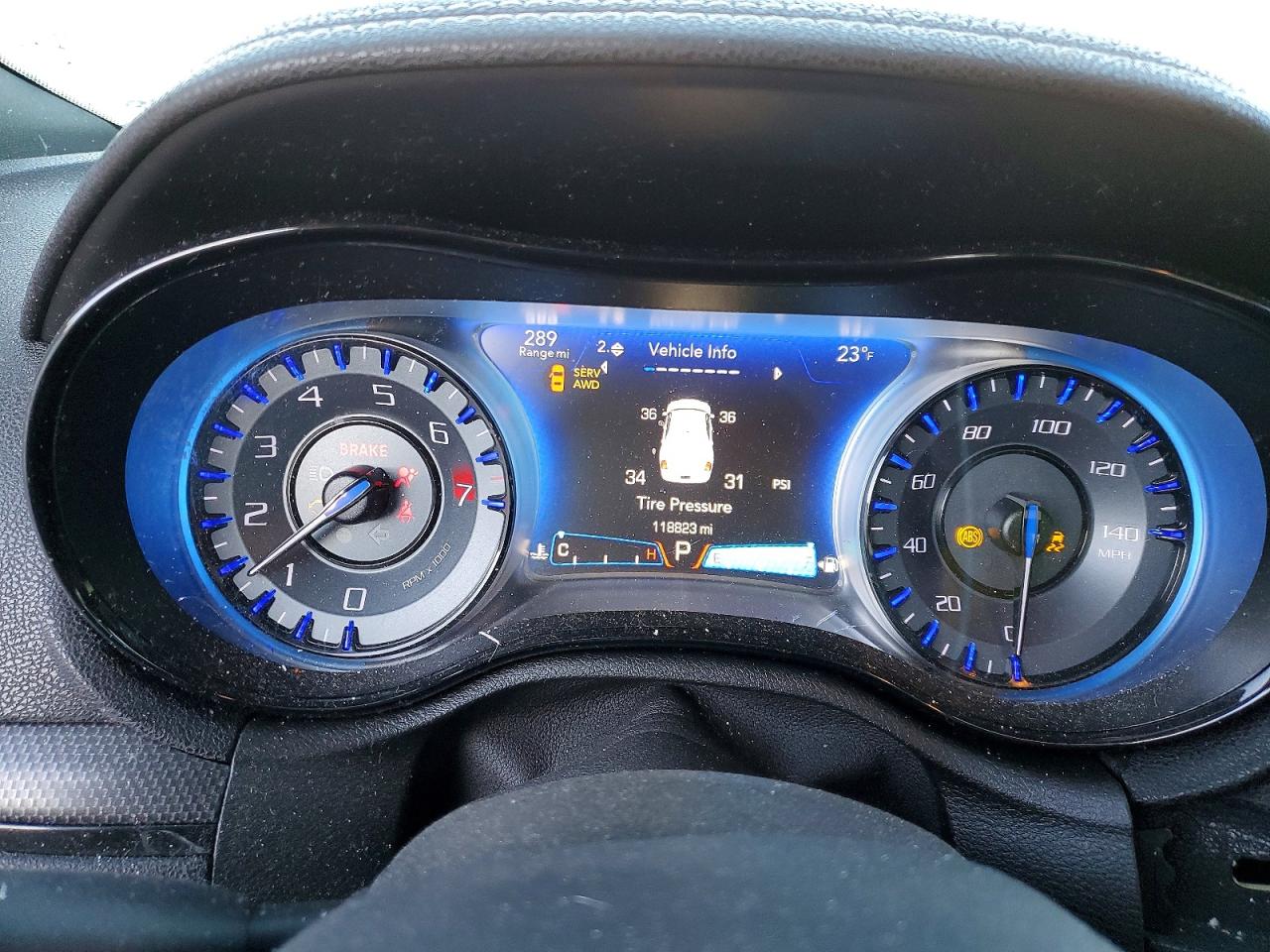 2015 CHRYSLER 300 S photo 9