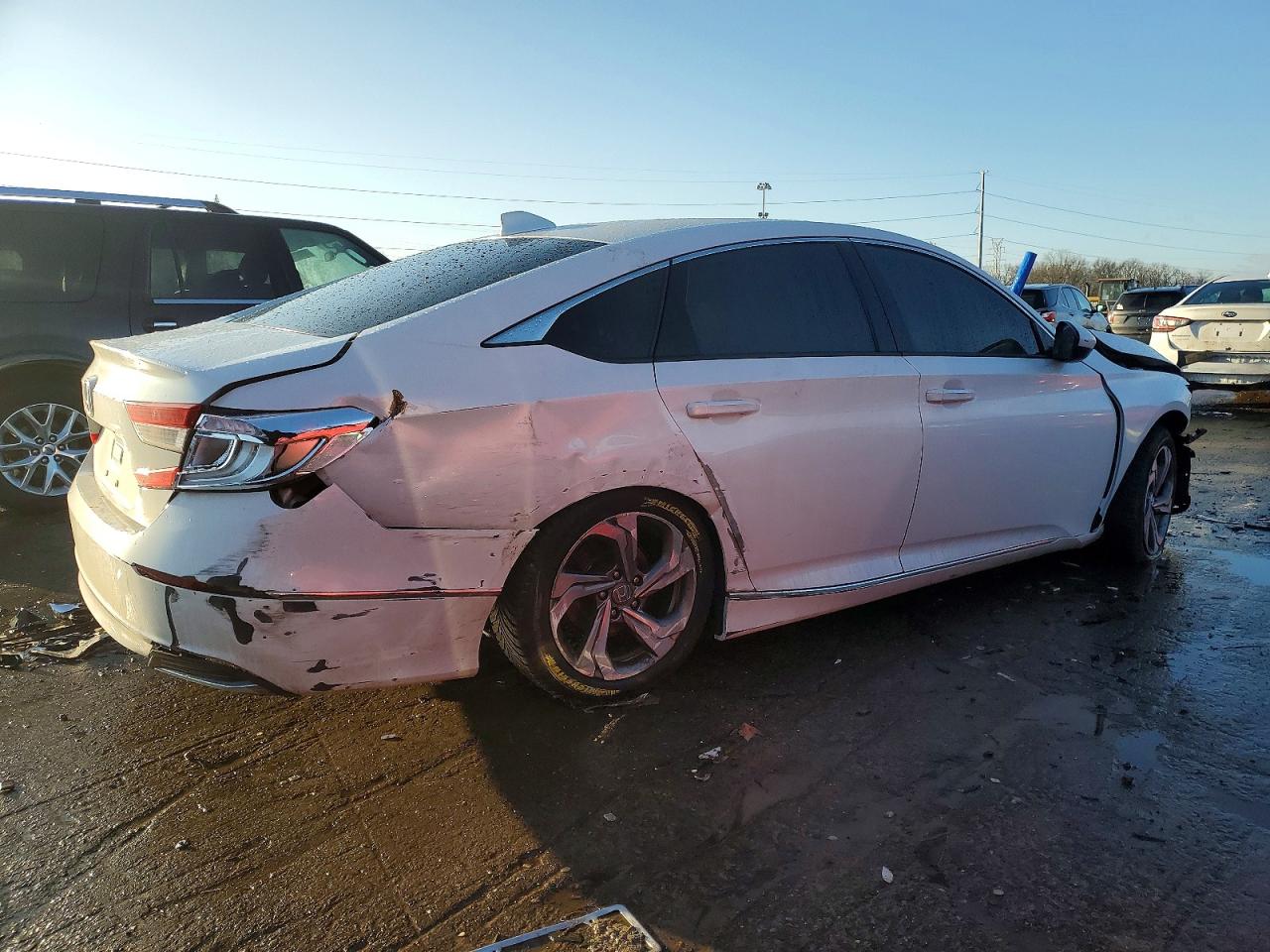 2018 HONDA ACCORD EX photo 3